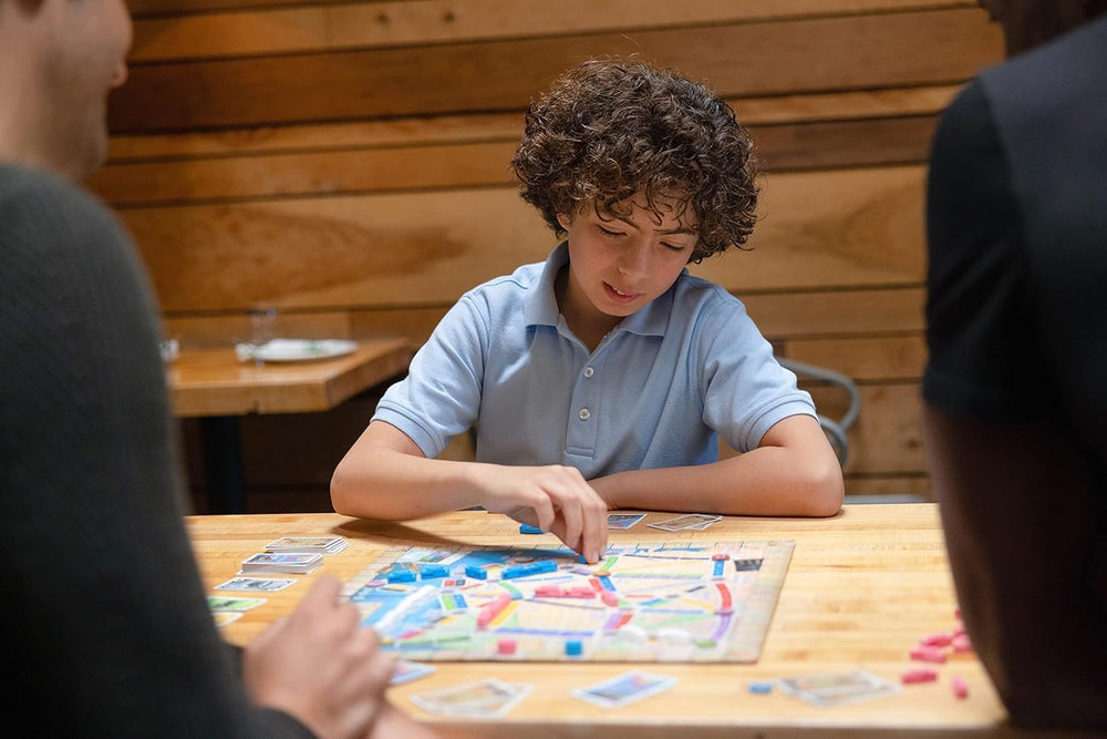 Days of Wonder, Ticket to Travel - My First Trip, Kids Game, Board Game, 2-4 Players, Ages 6+, 20+ minutes, German