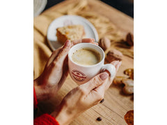 MARLENKA® Cafe crema | Espresso Bohnen | schokoladiges & nussiges Aroma | Geröstete Kaffeebohnen | Kaffeebohnen Vollautomat | Bohnenkaffee ganze Bohnen | Coffee Beans | Kaffee ganze Bohnen (500g)