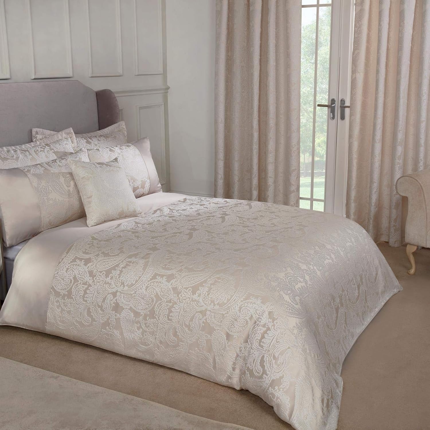 Duchess duvet for king-size bed, 100% polyester, cream Emma Barclay Beds and Duvets