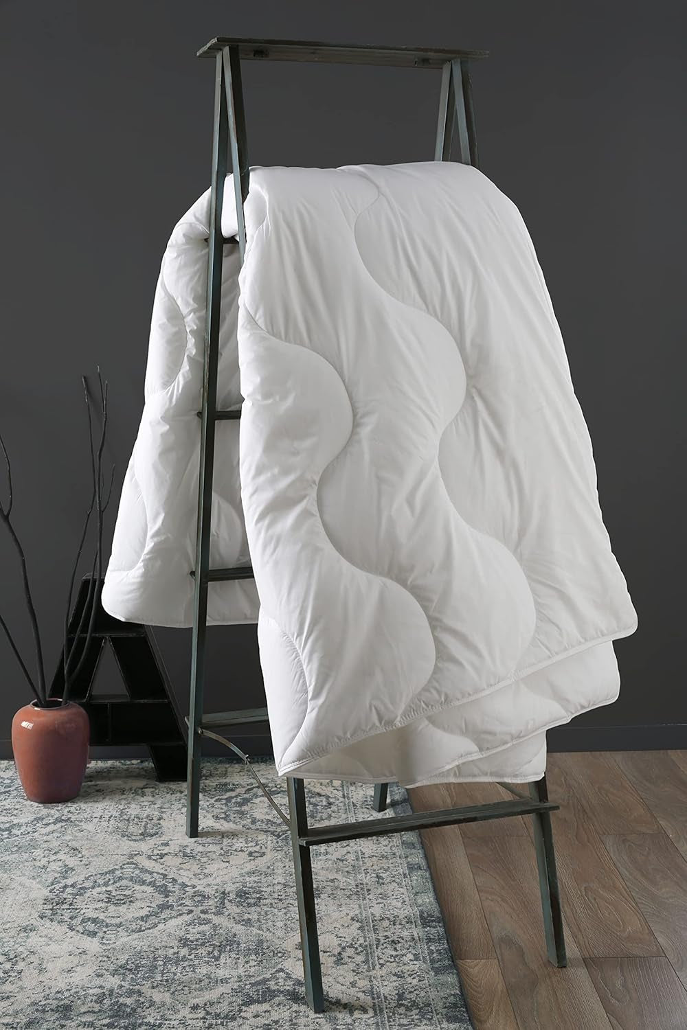 DODO | Elu Product of the Year 2023 L Quilt, 220 X 240 Cm, For double bed, Very soft, Recycled, Machine washable at 40 °C Duvets and quilts Naty Shop