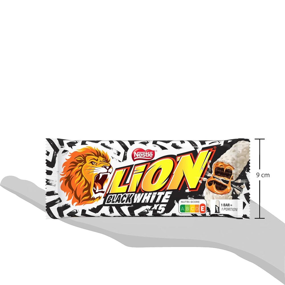 LION Black & White chocolate bar, a snack with an intense taste, crunchy chocolate and crunchy chips, brownie filling, a unique mouth-watering experience, 1 pack (5 x 30g)