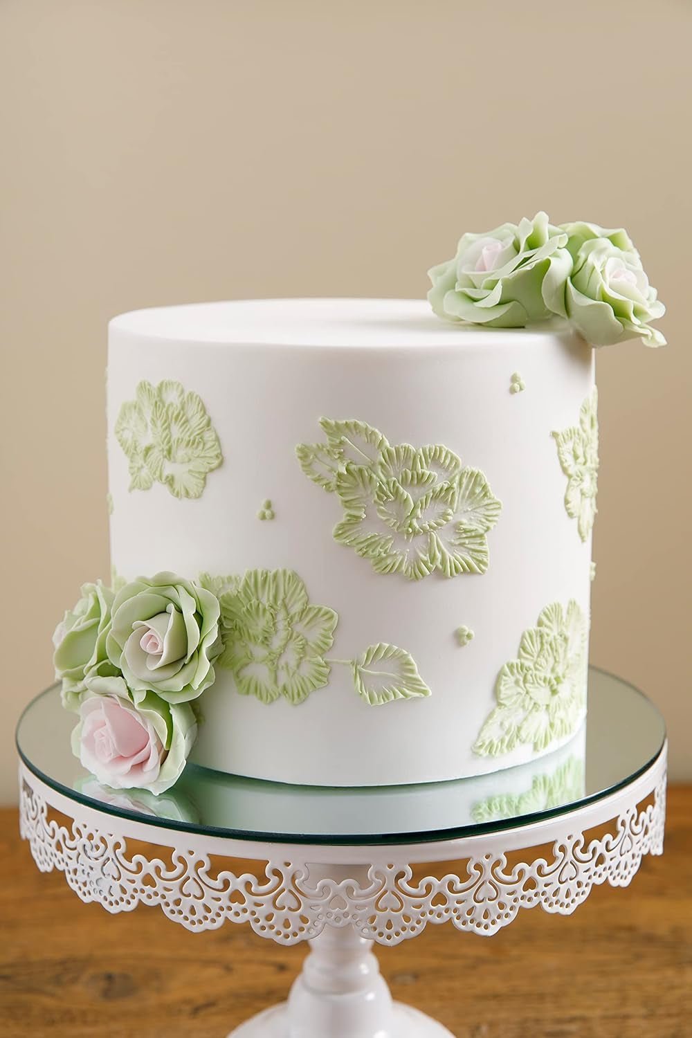 Extra Fondant Chocolate Brown 1kg - Fondant extra elastic cu aromă de vanilie, perfect pentru acoperirea prăjiturilor - Chocolate brown - 1 kg Pasta de zahar Naty Shop