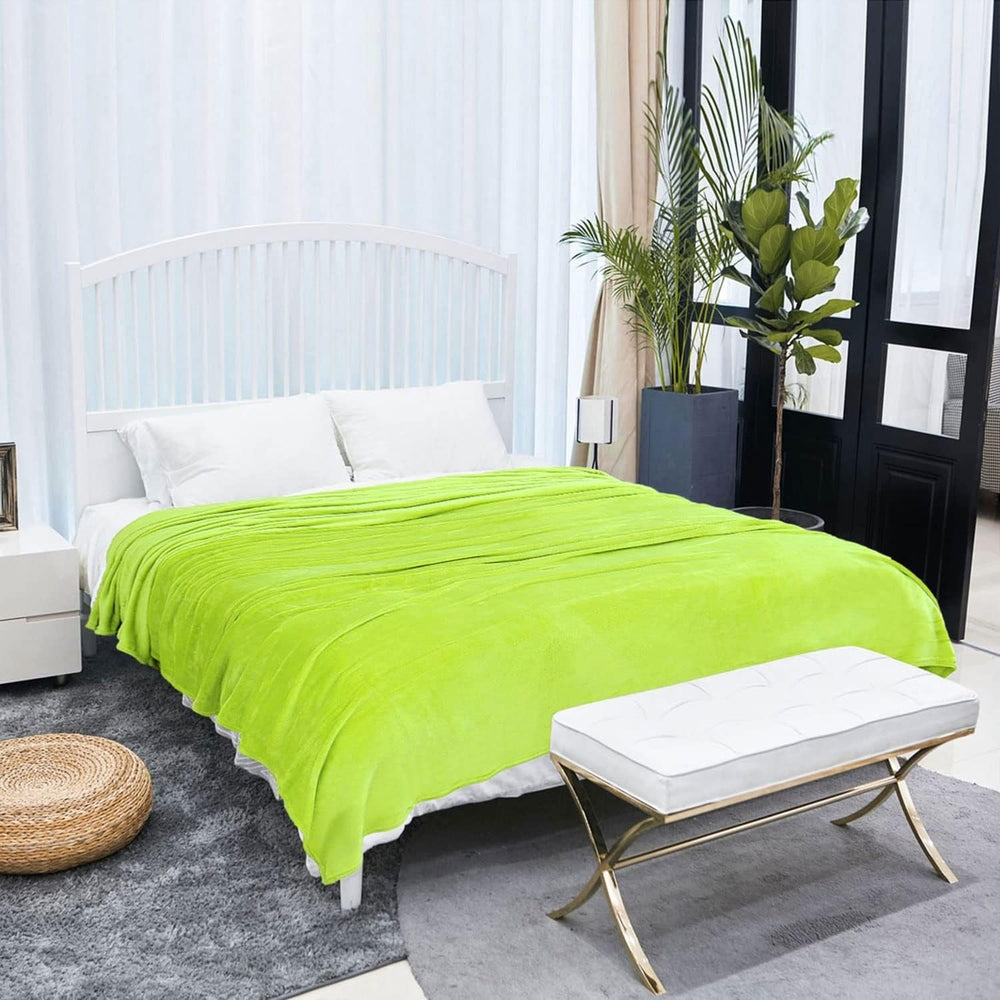 Sourcing Map Cozy blanket bedspread Soft & warm fleece blanket as a sofa blanket Sofa blanket Living room and cuddly blanket Woolen blanket soft velvet plush apple green 150X200Cm Beds and Blankets uxcell