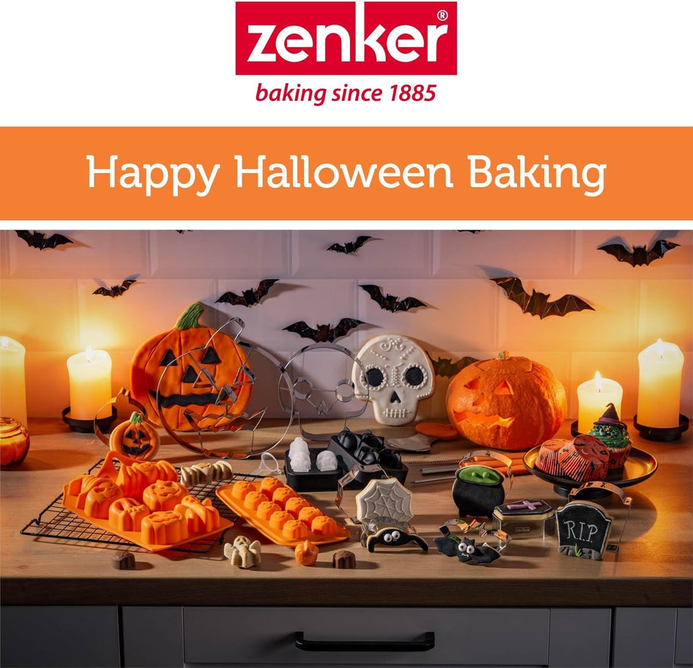 Formă de biscuiți ZENKER XXL cu craniu, argintie