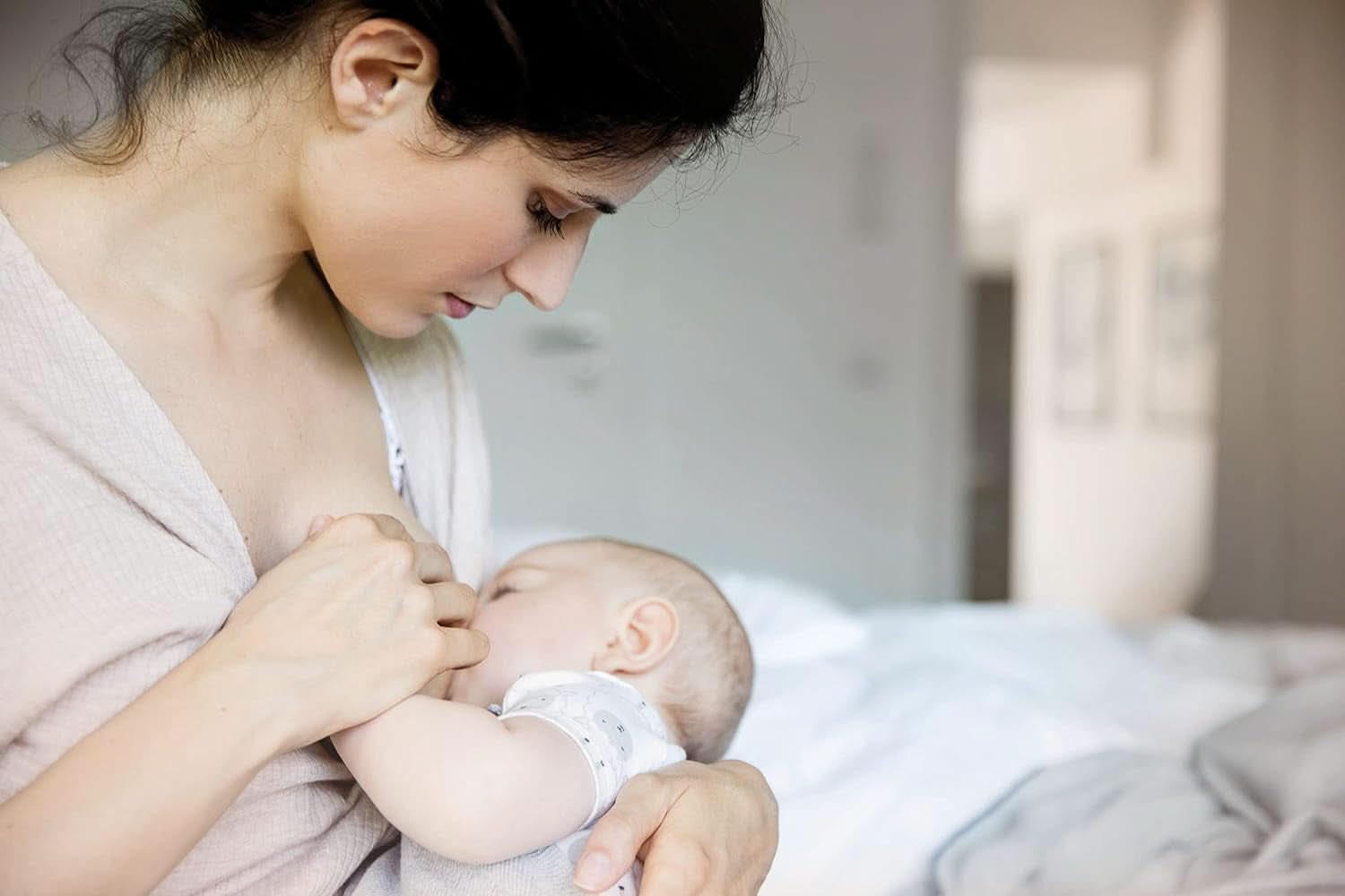 Breast milk containers NIP First Moments 150 ml, 4 pieces: stackable and leak-proof Accessories Food and Breastfeeding Bebe Naty Shop