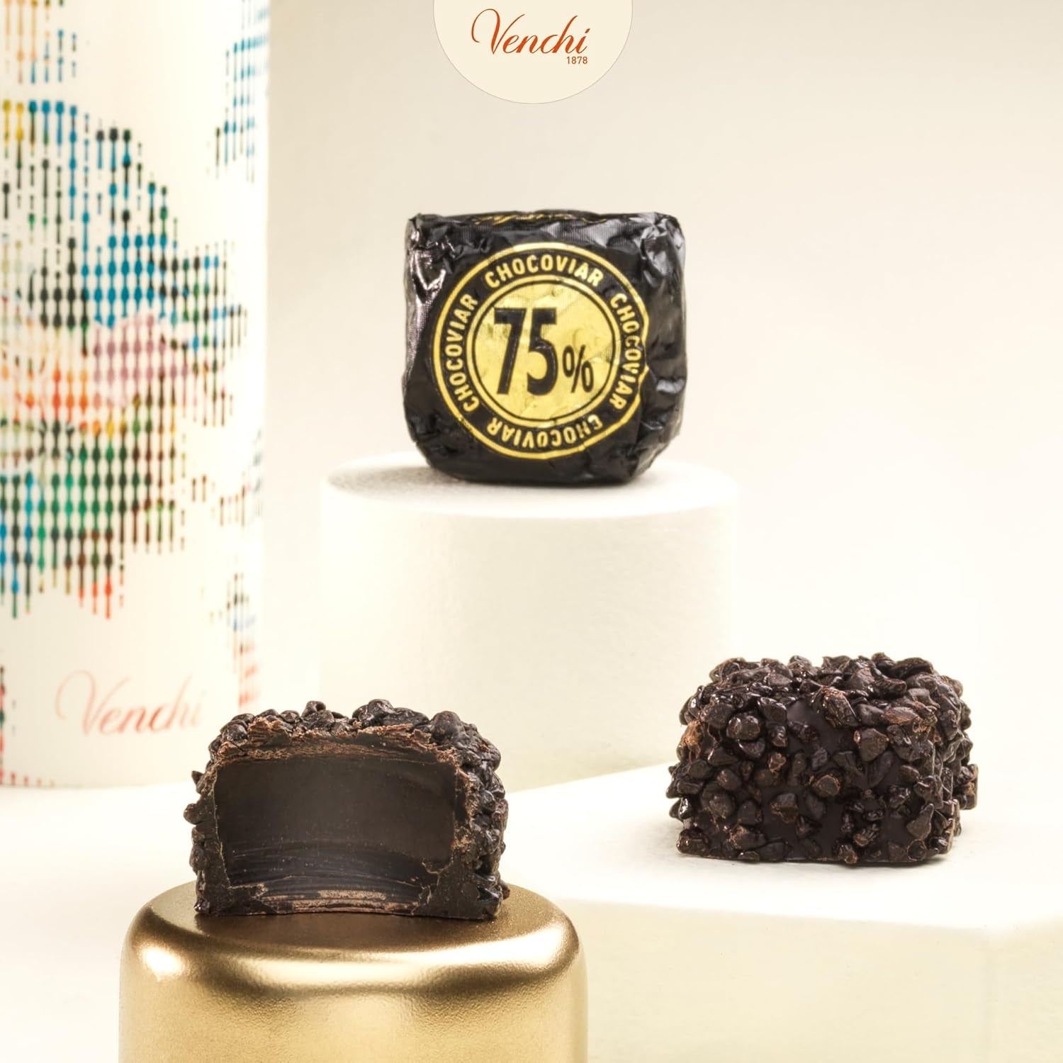 Venchi - Chocoviar cubes 75% - Pralines with "Cuor di Cacao" filling, extra dark chocolate and Chocoviar granules 75% - 1 kg bulk package - Vegan - Gluten free