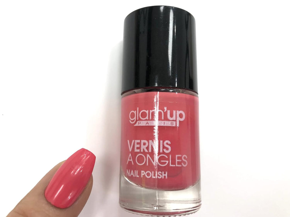 Glam'Up Paris nail polish, no. 126, light pink