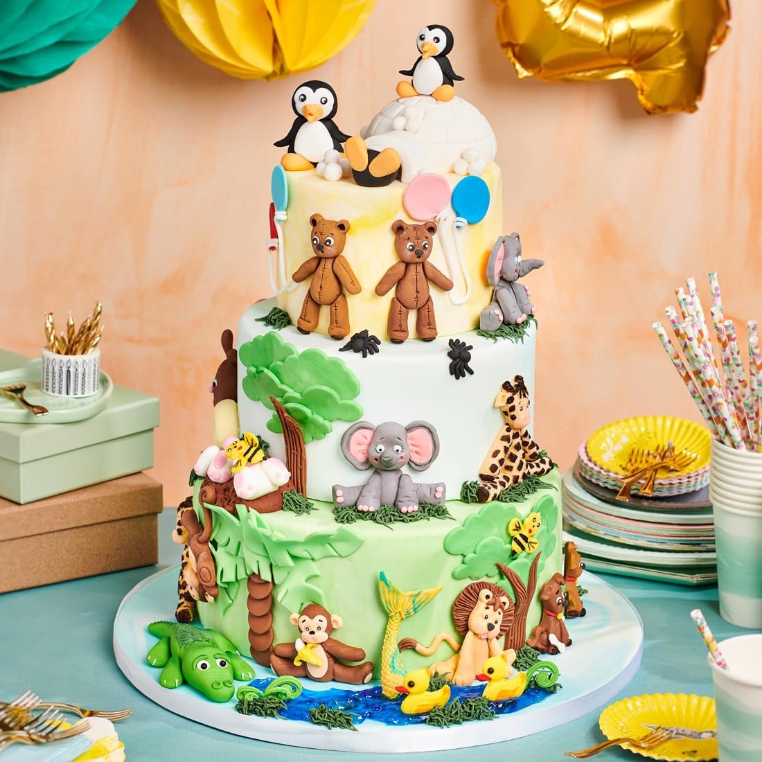 FunCakes Maroon Brown fondant laminat: ușor de utilizat, neted, flexibil, moale și pliabil, perfect pentru decorarea prăjiturilor, halal, kosher și fără gluten, 250 g Pasta de zahar Naty Shop