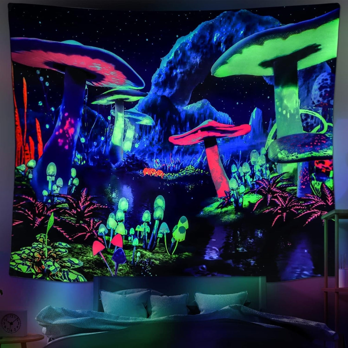 Tapiserie dremisland blacklight mushroom psychedelic reactive galaxy wall Casa - Accesorii si Decoratiuni Naty Shop Ciupercă 200L X 148B Cm