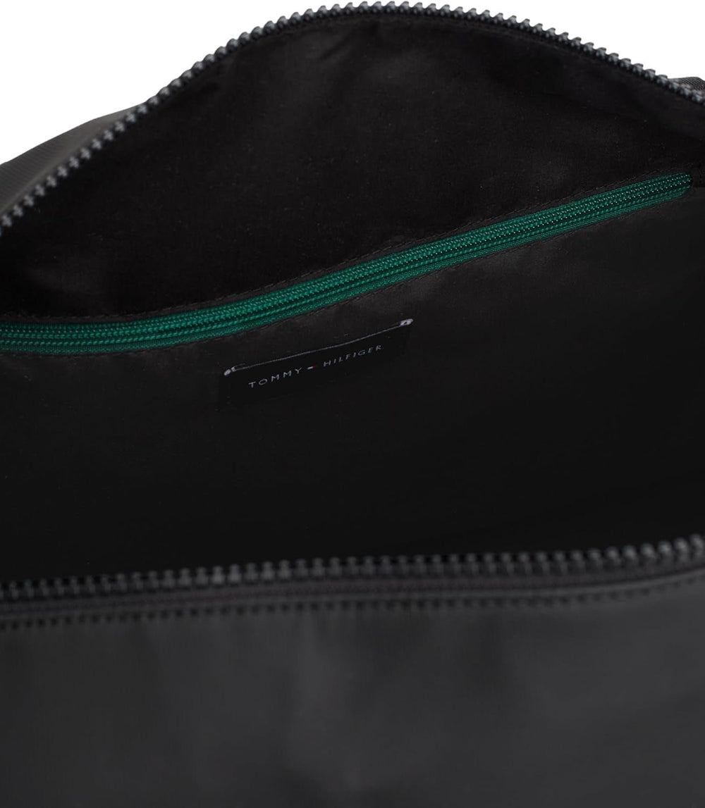 Tommy Hilfiger TH CORP geantă de voiaj Weekender bărbați, negru (negru), OS Bagaje și echipament de călătorie Naty Shop